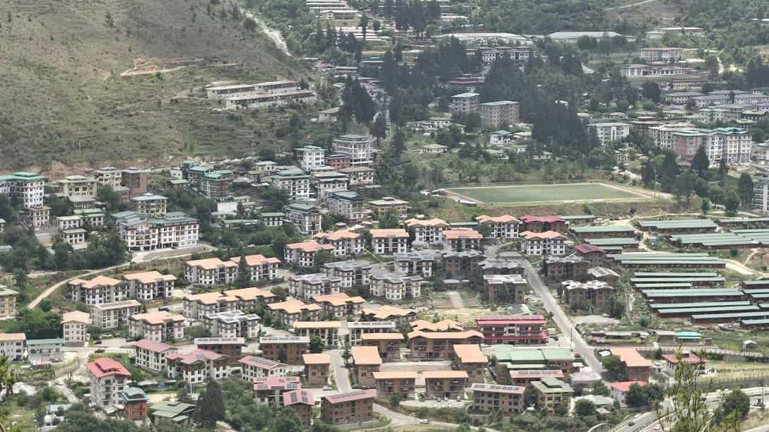 Public Servants Struggle with Housing Costs